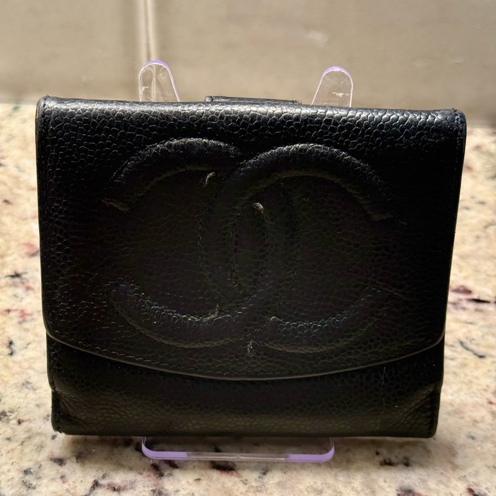 Chanel Black Caviar Wallet includes authenticity card